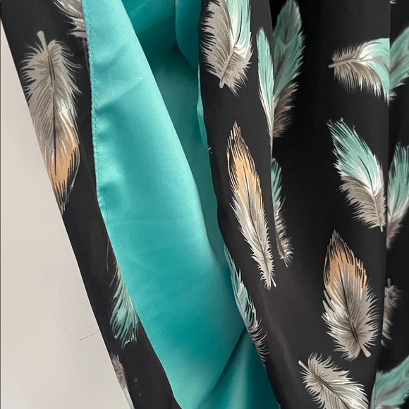 Meghan LA Black Feather Pattern Dress - Picture 2 of 4